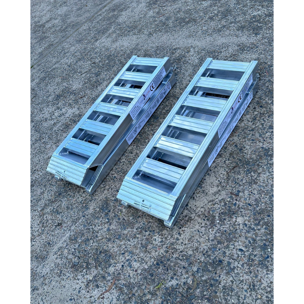 1-Tonne 2m x 450mm Folding Aluminium Loading Ramps