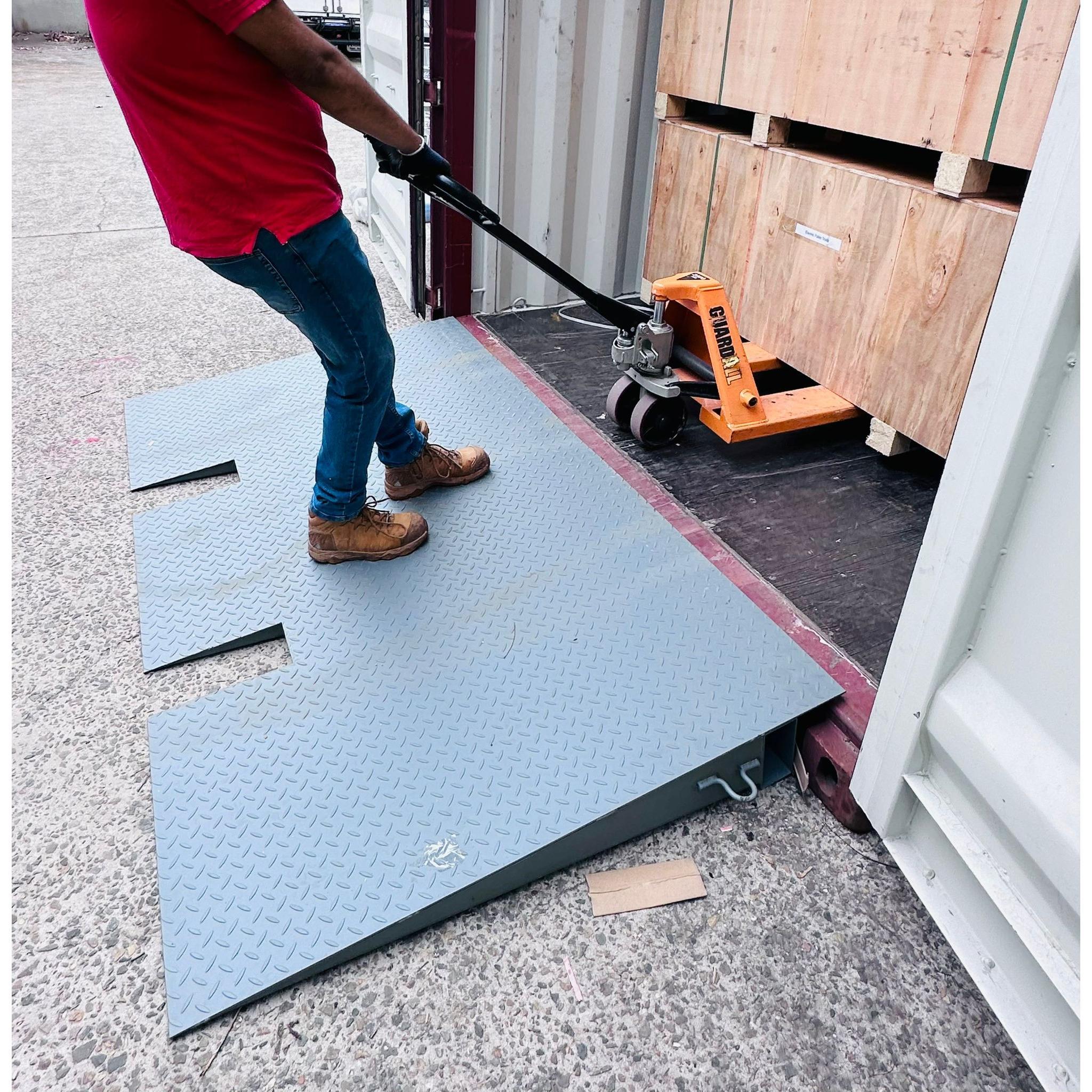 8-Tonne Steel Container Ramp