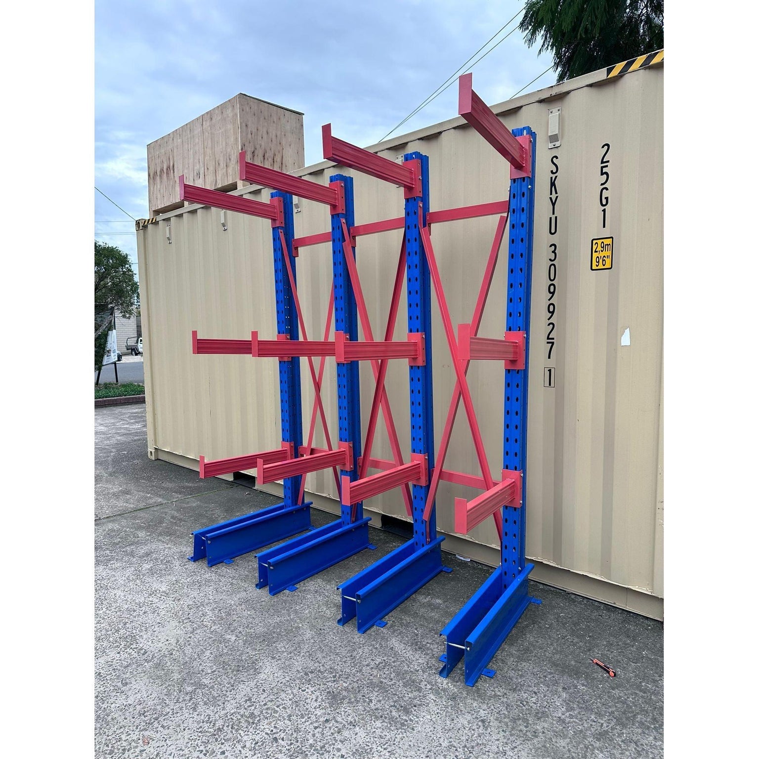 Heavy Duty Cantilever Racking - 3000mm H x 2000mm W