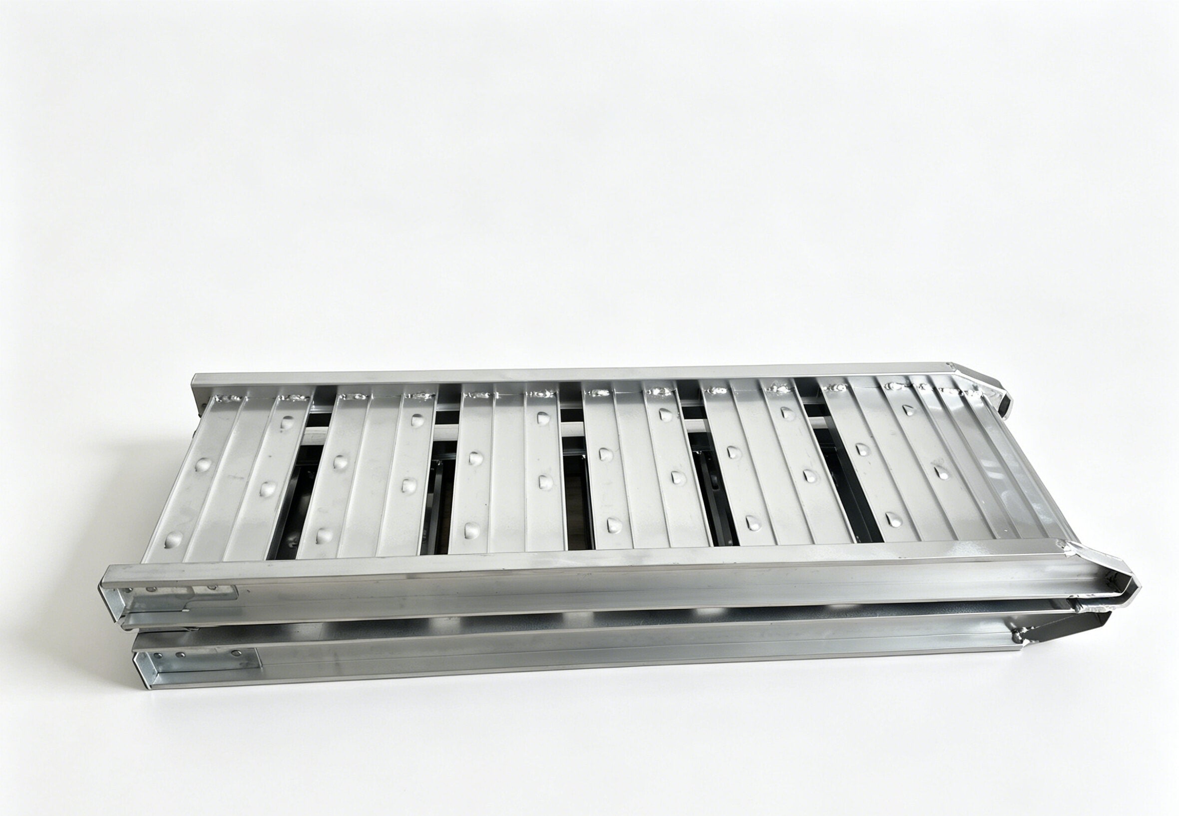 400kg 1.82m X 295mm Folding Aluminium Loading Ramps