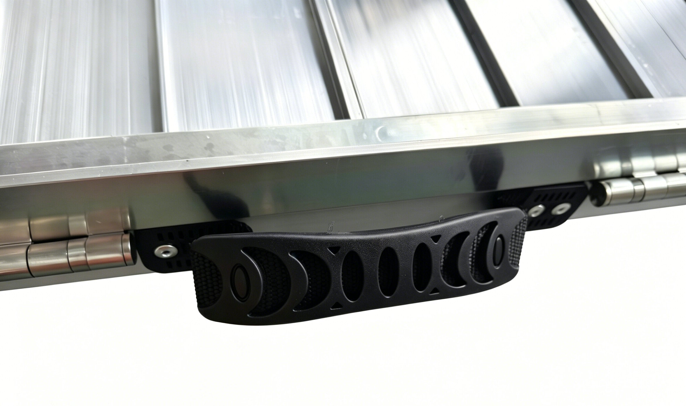 Aluminium Single Fold Wheelchair Ramp - 270kg Capacity