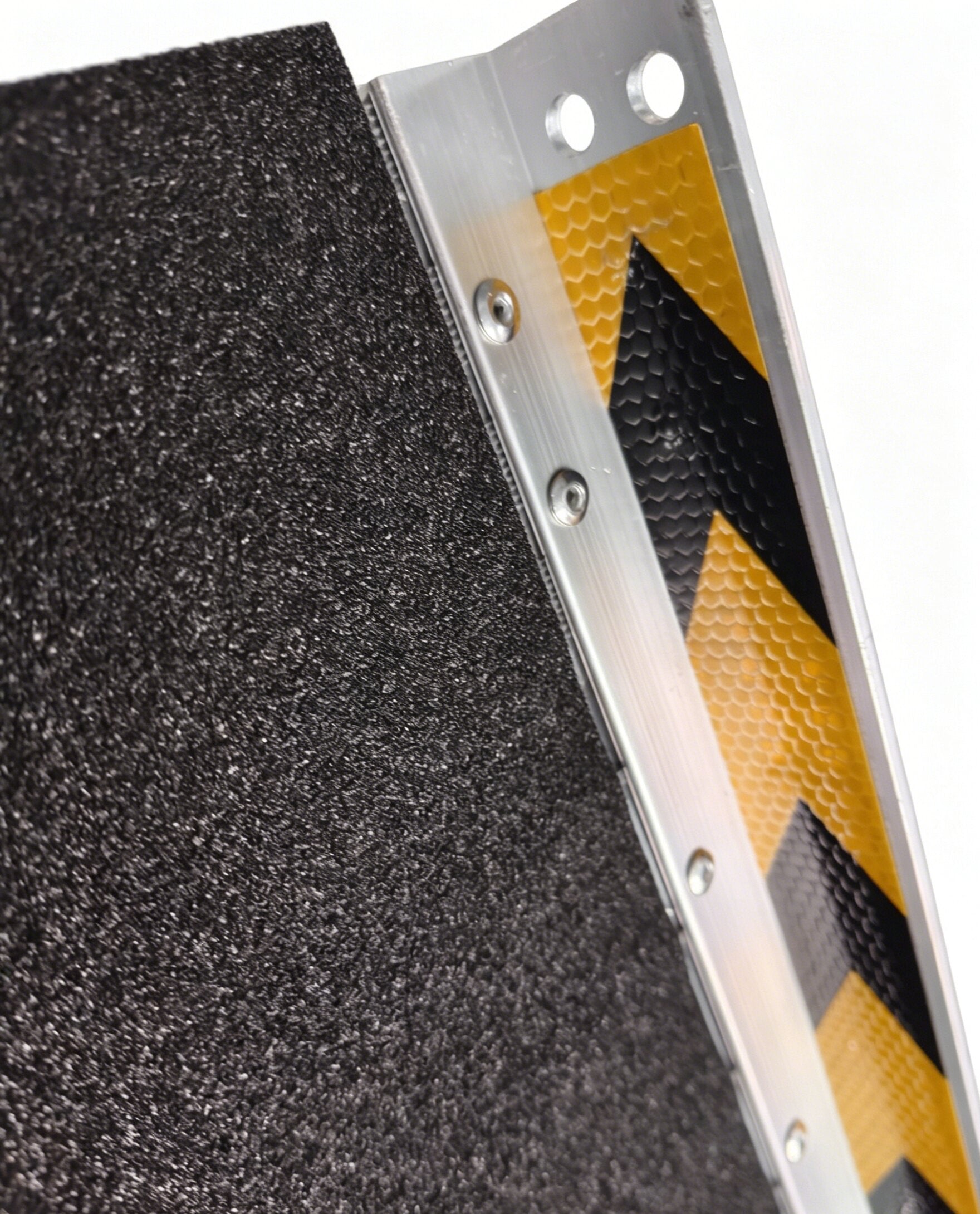 Aluminium Single Fold Wheelchair Ramp - 270kg Capacity