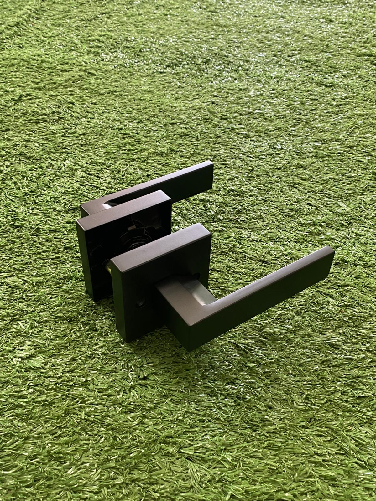 Fossa Darwin Square Door Handle