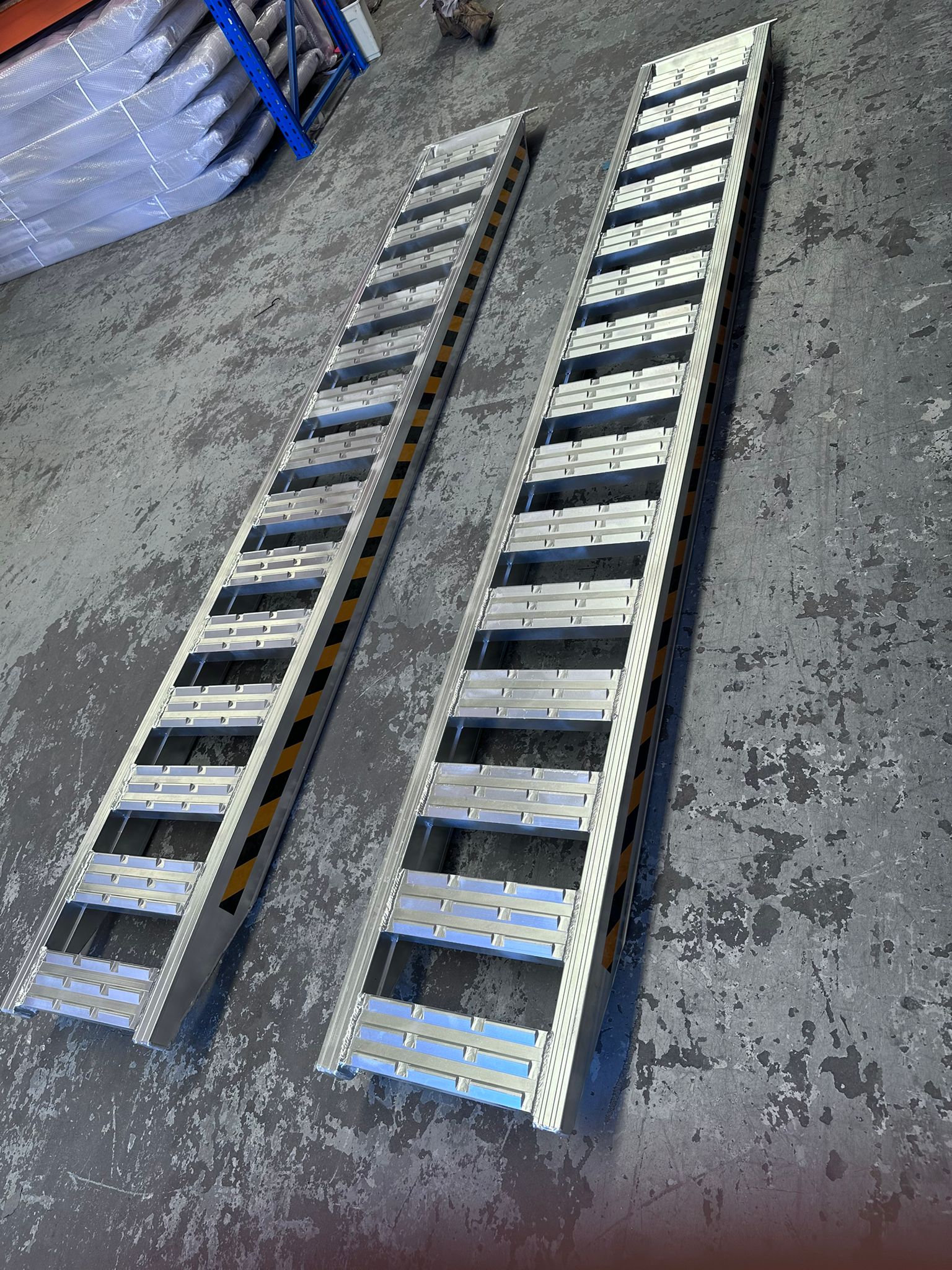6-Tonne 4.2m x 620mm  Aluminium Loading Ramps (Serrated Bar)