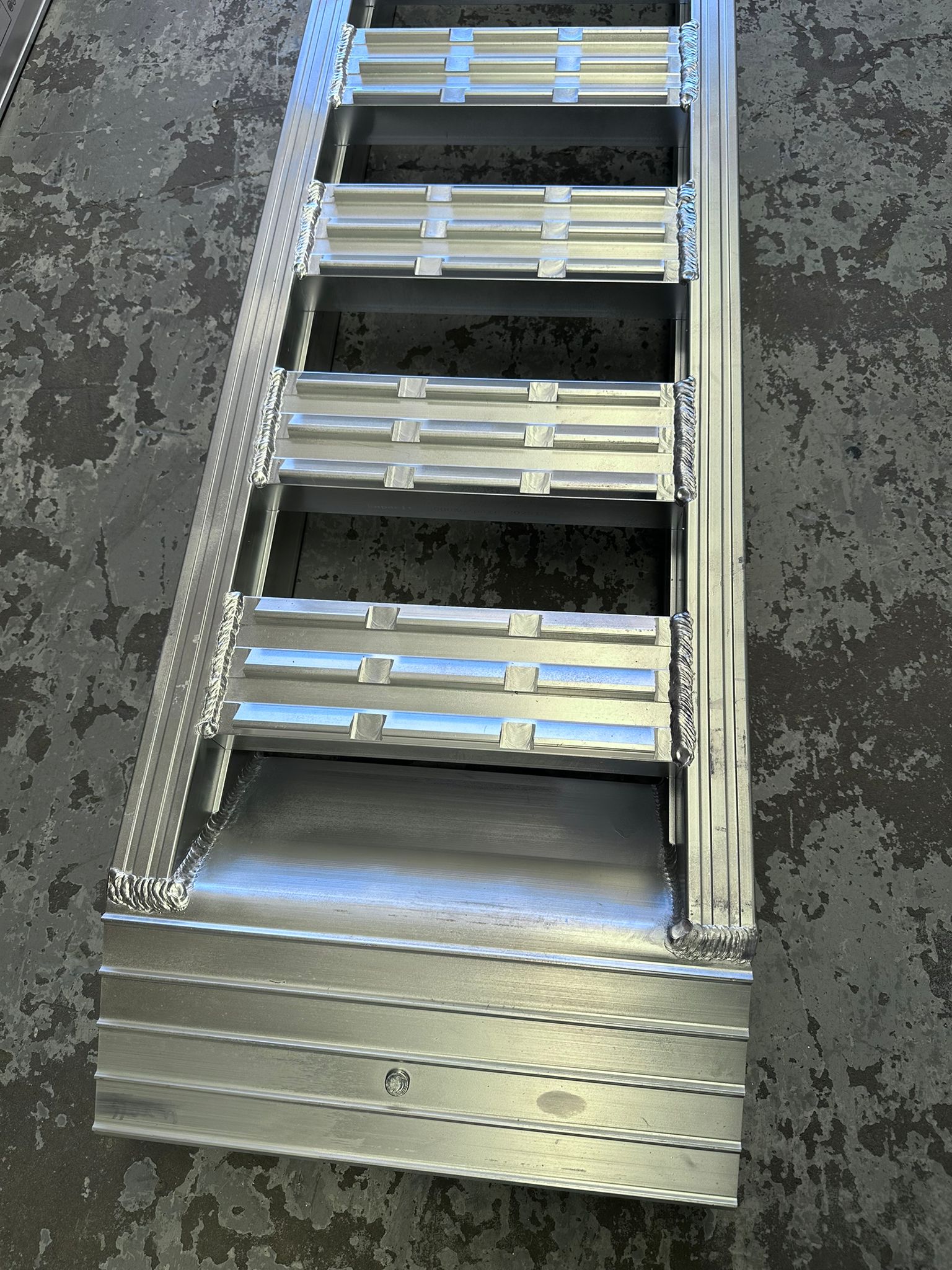 6-Tonne 4.2m x 620mm  Aluminium Loading Ramps (Serrated Bar)