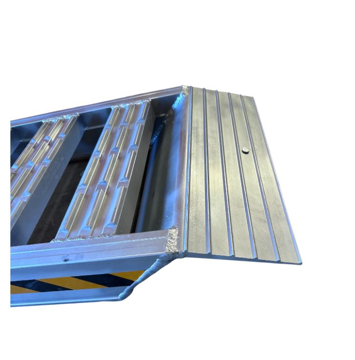 9-Tonne 3.5m x 620mm Aluminium Loading Ramps (Serrated Bar)